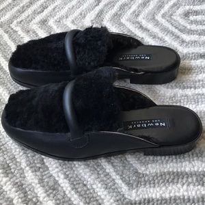 Newbark LA Black Shearling Fur Mules/Slides